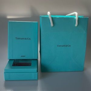TIFFANY&Co. sheer perfume box/packaging
